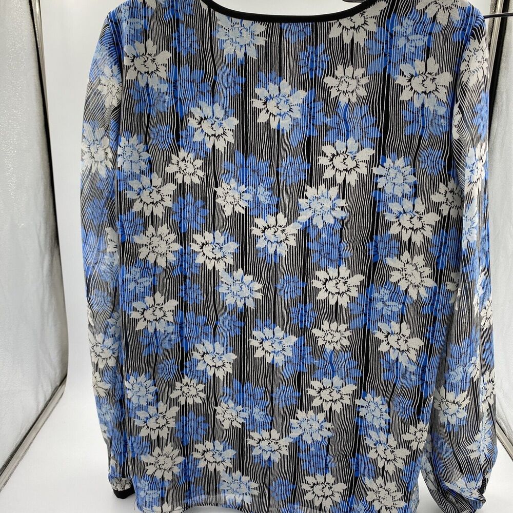 Karl Lagerfeld Paris Floral Top Button Front Chiffon Overlay Women’s Sz Medium - Picture 2 of 3